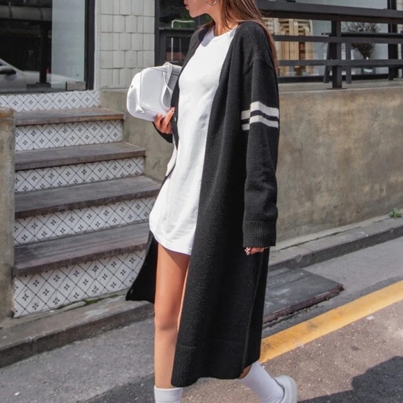 Stripe pattern drop shoulder cardigan - Picture 4 of 9